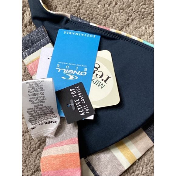 New O’Neill stripe bikini top. XS. MSRP$62 - Picture 8 of 9